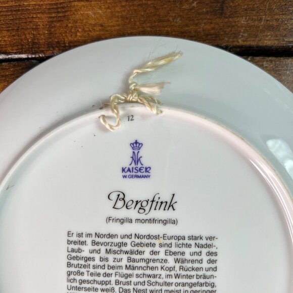 Kaiser Decorative Bird Plate By H. Auge Bergfink Design 8" Dia Floral Pink - Picture 7 of 10